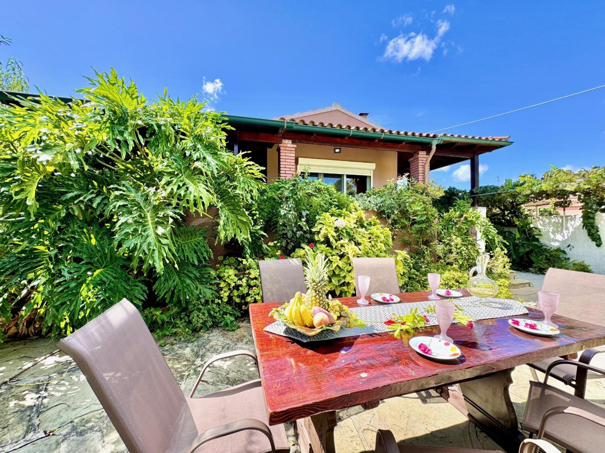 Beach Villa Night Flower With Private Pool By Dadovillas Dassia  Exteriör bild